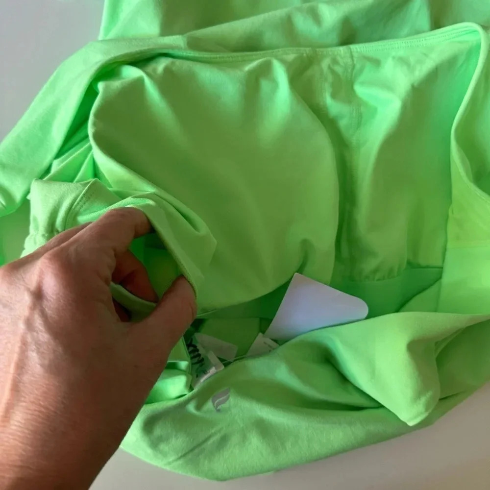 NWT Fabletics Ruched Side Cinch Built in Bra Athletic Neon Tank Top size 4X - Picture 4 of 12